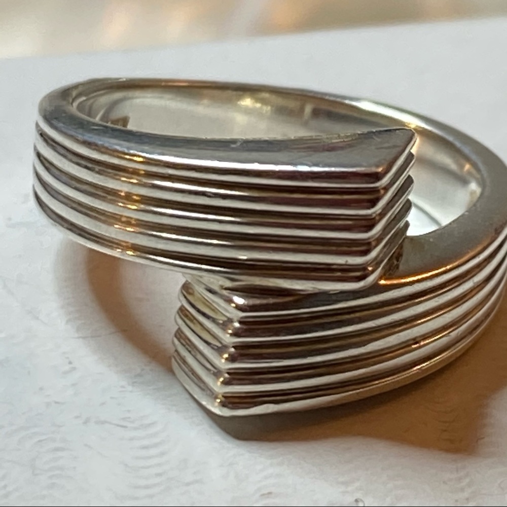 Sterling Silver Ring 925 Modernist Ring. Size 7.25